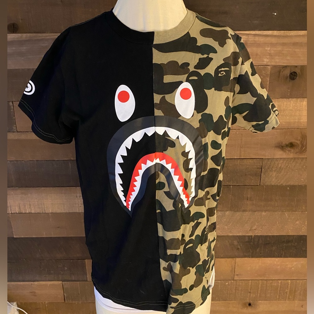 Vintage A Bathing Ape T-Shirt Mens Shark Head Split Camo/ Black See Measurements